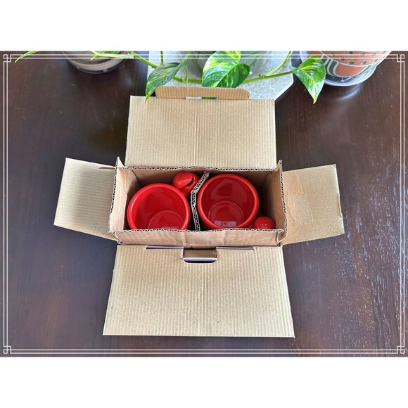 Bella Set of Two Cocoa Mugs with Spoons Xmas Red Color / Never Used - Picture 3 of 3